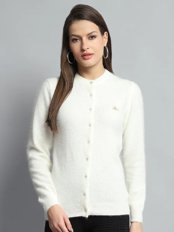 Plus-Size Quick-Dry Soft Knitted SweatersWomen Off White Solid Round Neck Full Sleeve Cardigan