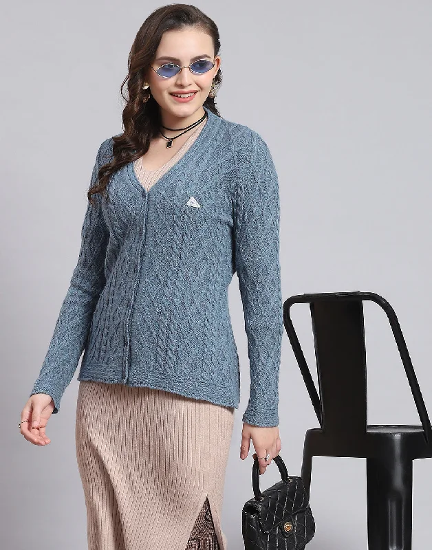 Pullover Chunky SweatersWomen Blue Self Design V Neck Full Sleeve Sweater