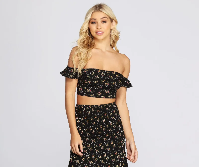 women's tops with flutter sleevesDarling Ditsy Floral Crop Top